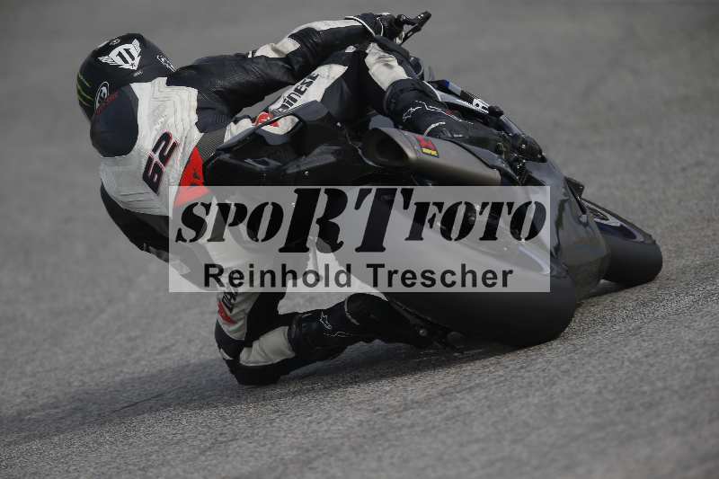 /Archiv-2024/01 26.-28.01.2024 Moto Center Thun Jerez/Gruppe rot-red/backside